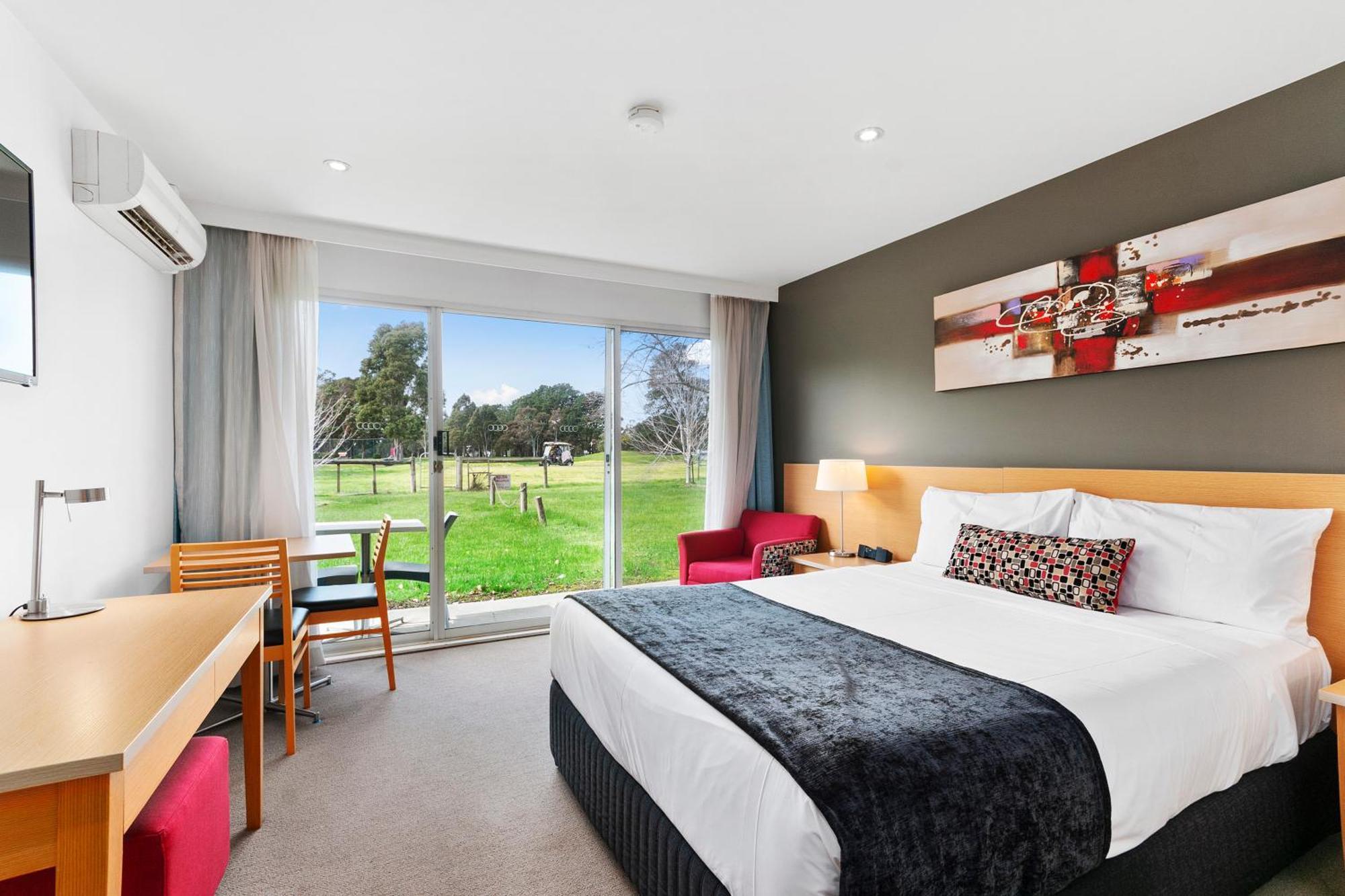 Quality Inn & Suites Traralgon Room photo